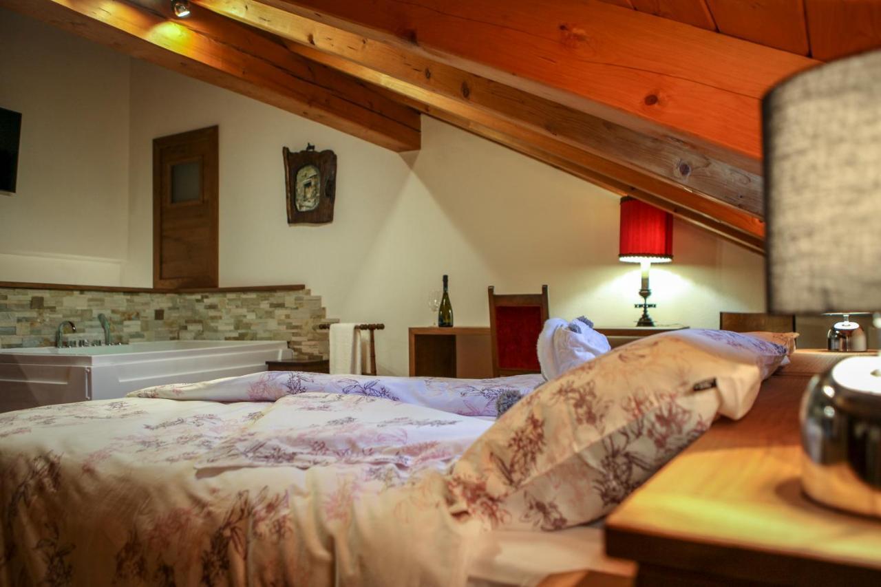 Maison Bordon - Le Petit Château Nus Extérieur photo
